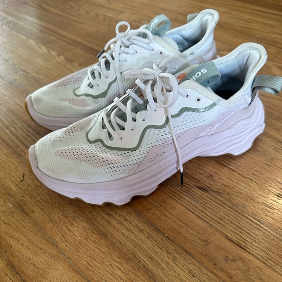 Women’s Sorel Sneakers Pink Green White size 9 - Picture 1 of 6